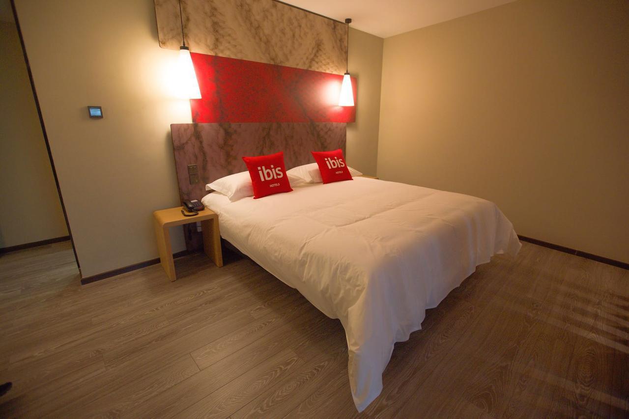 Ibis Chengdu Chunxi Road Shudu Mansion Hotell Exteriör bild